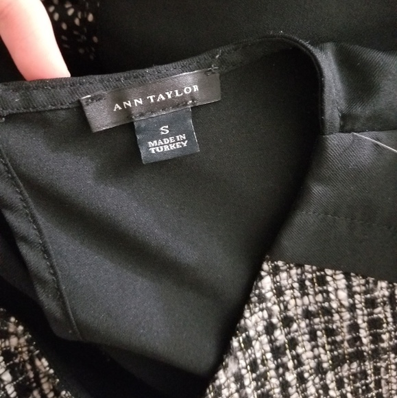 Ann Taylor Long Sleeve top - Picture 5 of 5